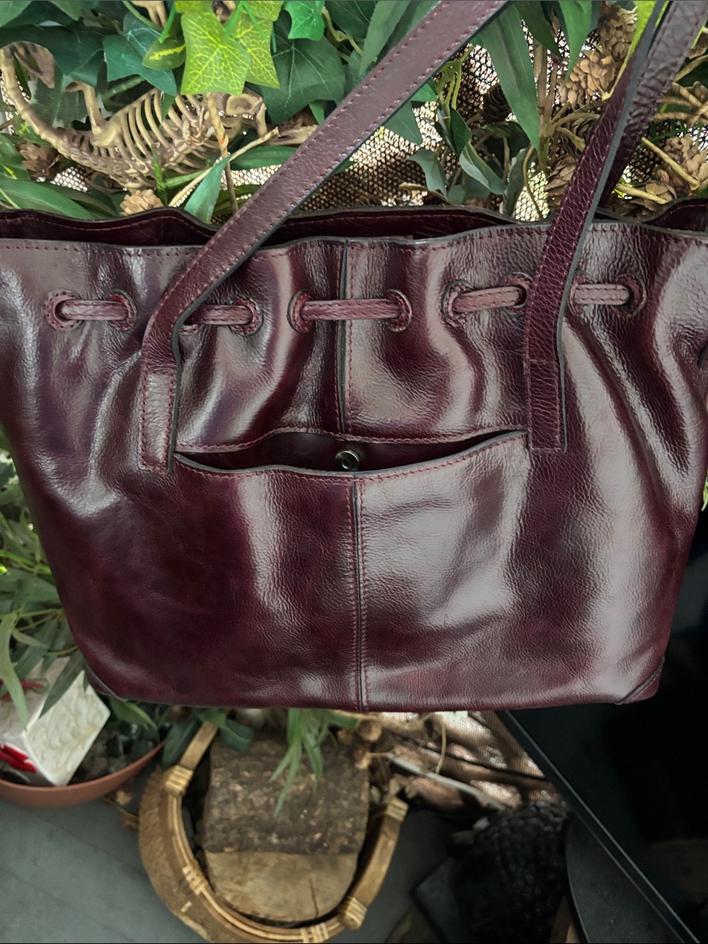 Patricia Nash "Witney" tote bag deep plum leather featuring drawstring tassel - Picture 11 of 11